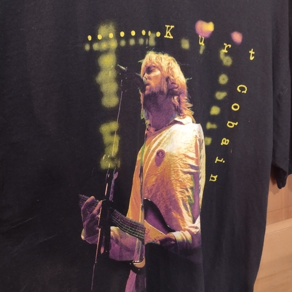 Kurt Cobain Graphic T Shirt 2004 Rock Music Grunge Size M The End Of Music VTG - Picture 3 of 6